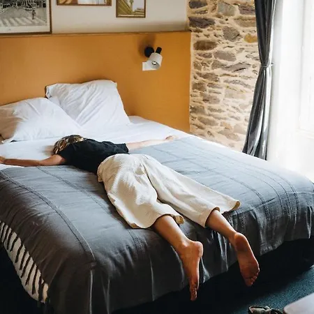 Hostel Les Chouettes